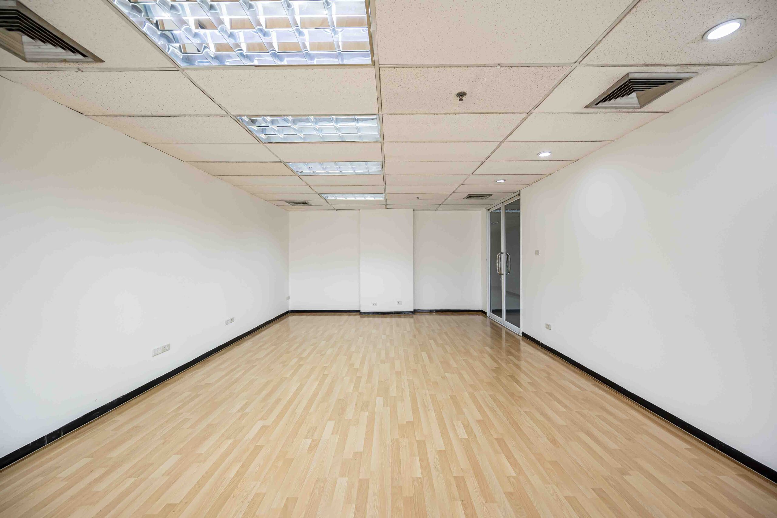 Paso Tower 17th Floor-5