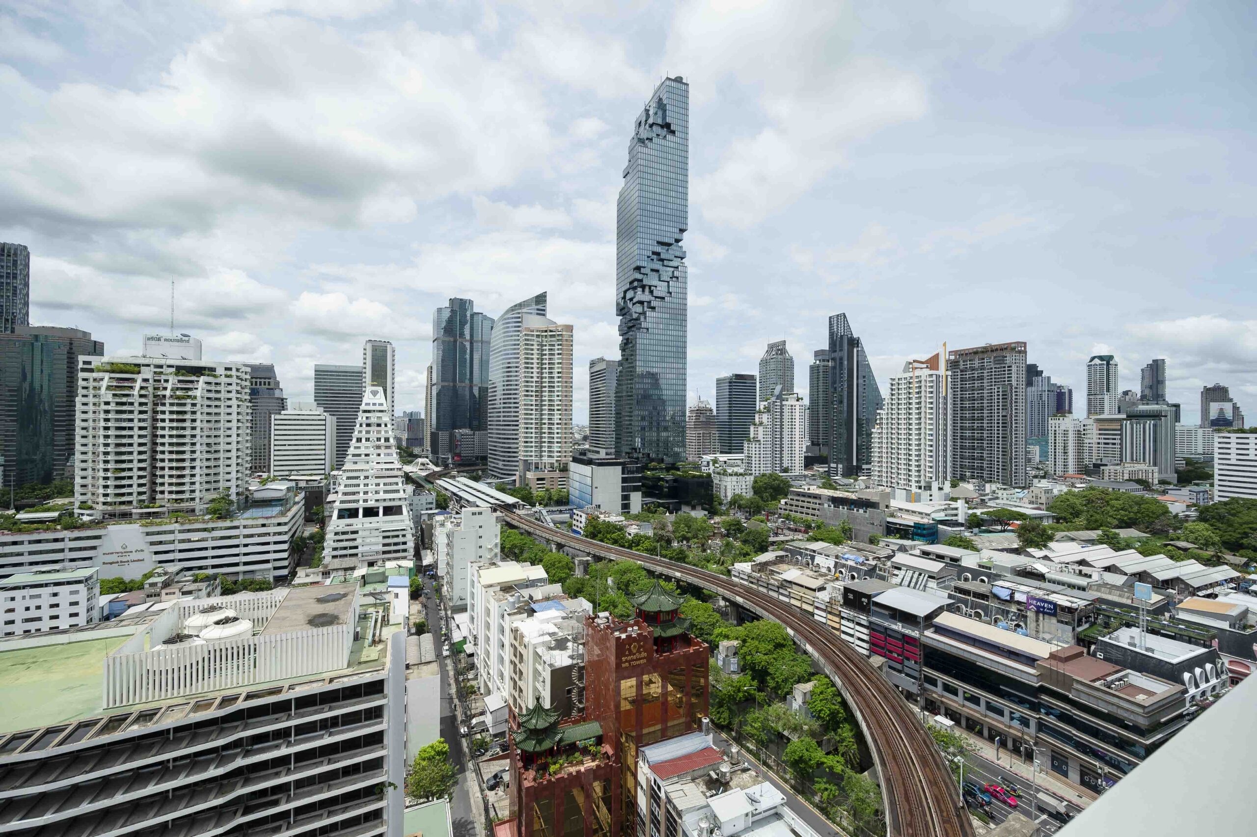 Paso Tower 19th Floor-19